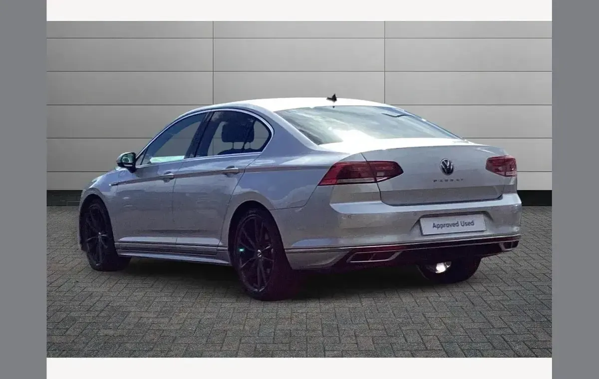 Used VW Passat R-line 147 HP (108 kW) 2021 Silver Sedan