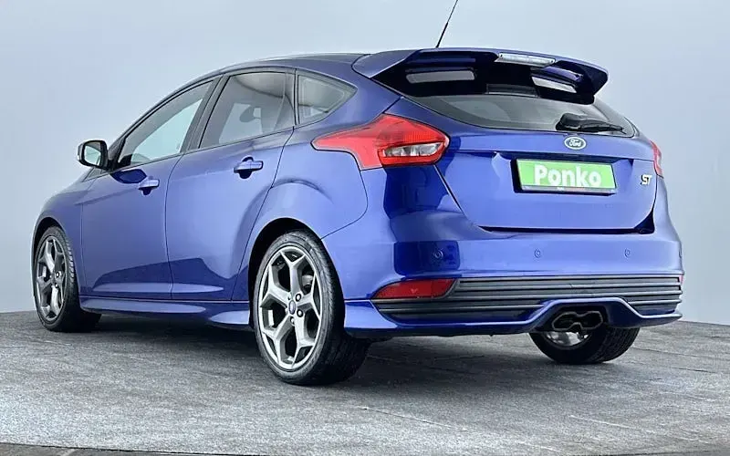 Used Ford Focus ST 250 HP (183 kW) 2014 Blue Hatchback