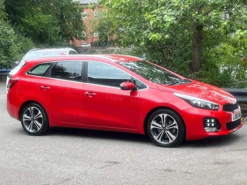 Red Used 2018 Kia Ceed Sportswagon GT-Line Estate | £6,995 (Fair price) - Image 1/4