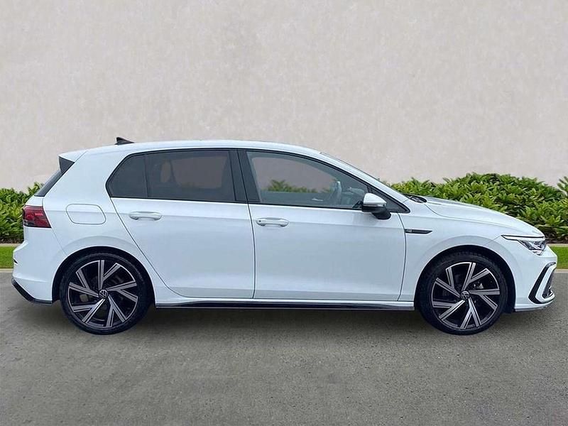 Used VW Golf VIII R-line 130 HP (95 kW) 2023 White Hatchback