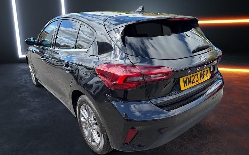Used Ford Focus Titanium 125 HP (91 kW) 2023 Black Hatchback