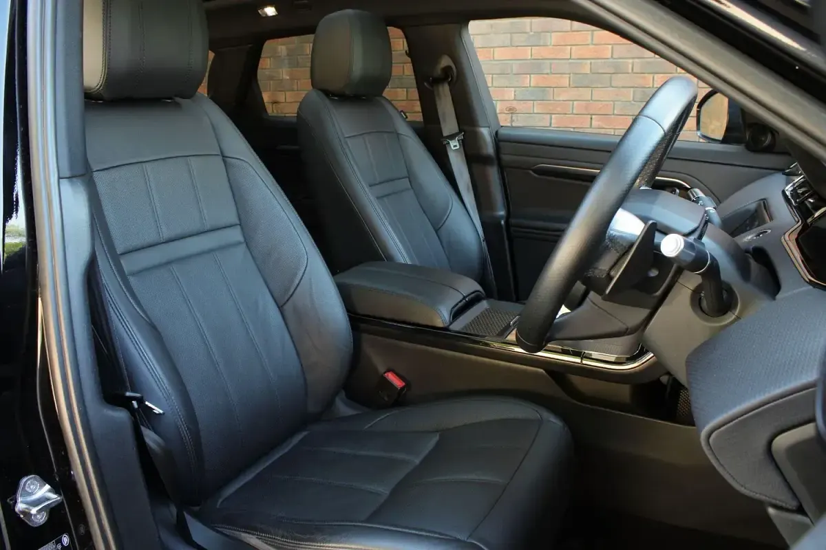 Used Land Rover Range Rover evoque R-Dynamic 2019 Black SUV