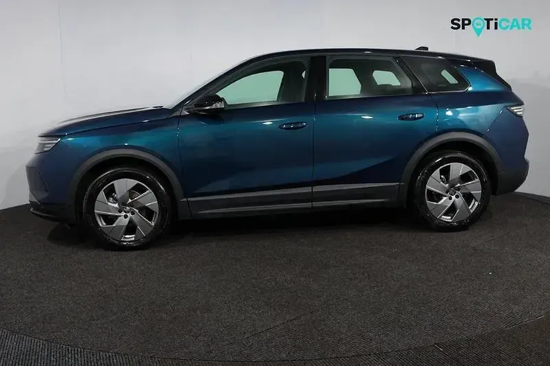 Used Vauxhall Grandland X Design Edition 136 HP (100 kW) 2025 Blue SUV
