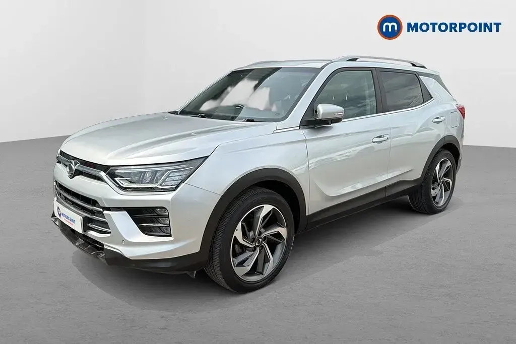 Used SsangYong Korando 163 HP (119 kW) 2020 Silver Estate