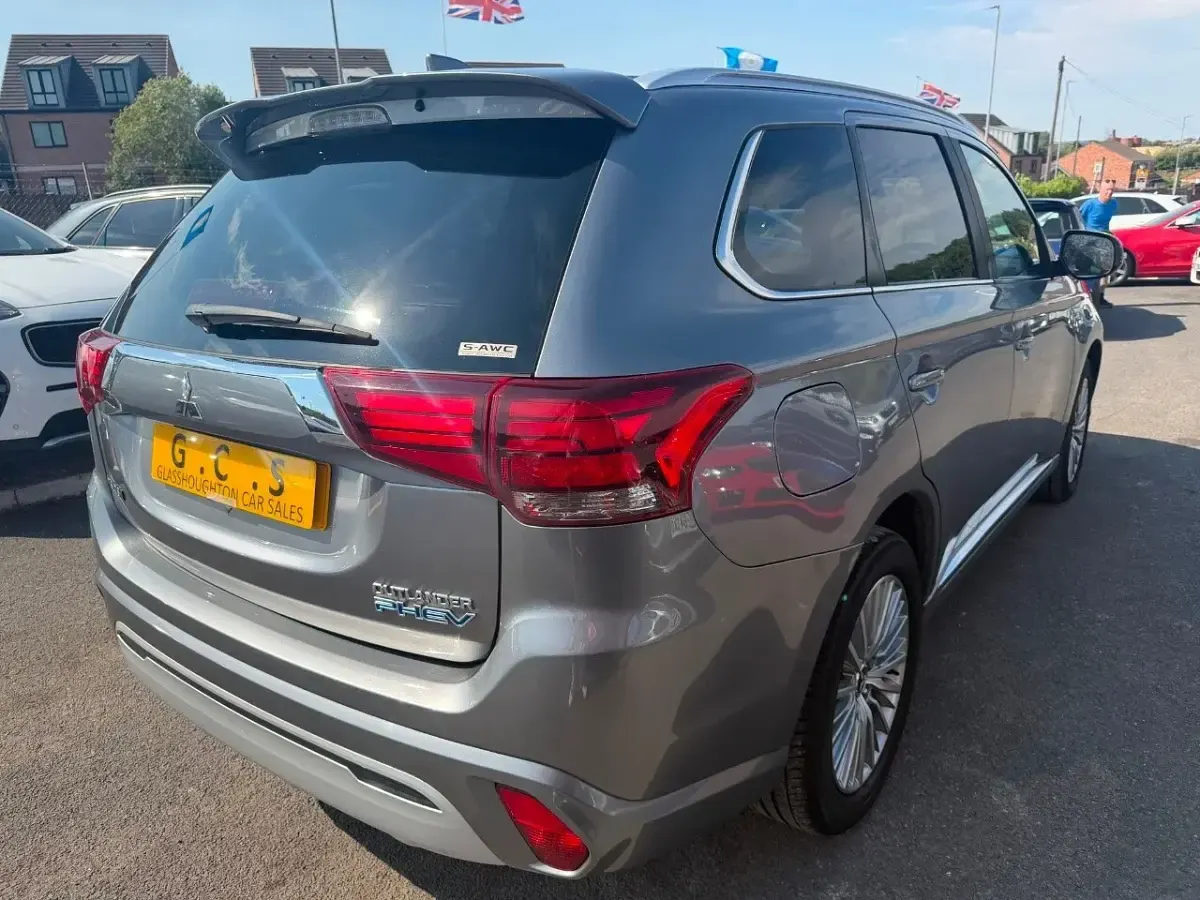 Used Mitsubishi Outlander P-HEV 2019 Grey Estate
