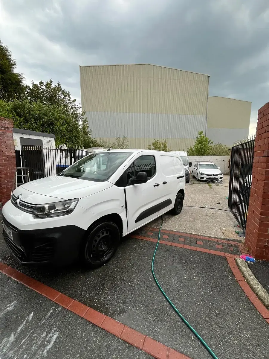 Used Citroën e-Berlingo PureTech 110 HP (80 kW) 2020 White