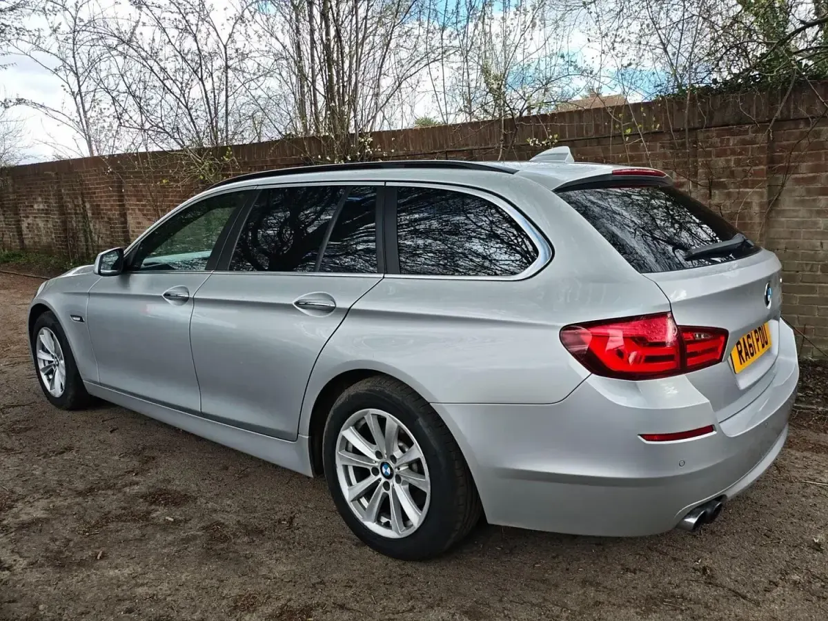 Begagnad BMW 520 Comfort Edition 2011 Silver Kombi