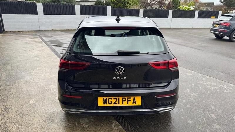 Used VW Golf VII Style 150 HP (110 kW) 2021 Black Hatchback