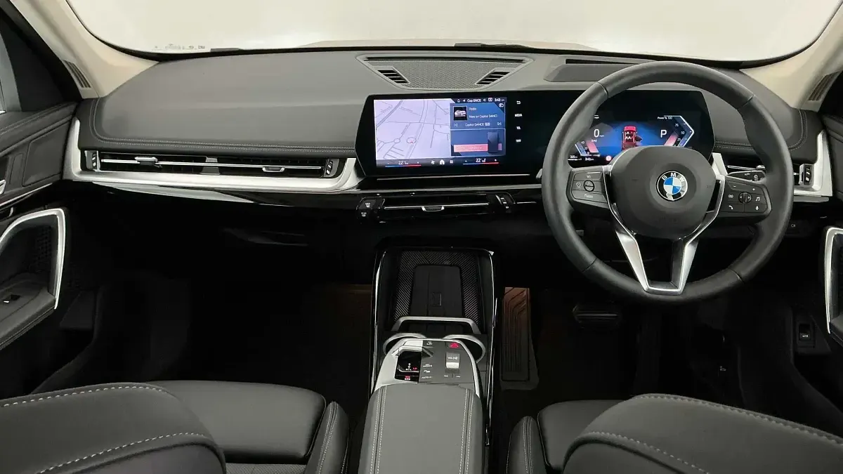 Second-hand BMW X1 xLine 215 CP (158 kW) 2026 Roșu SUV