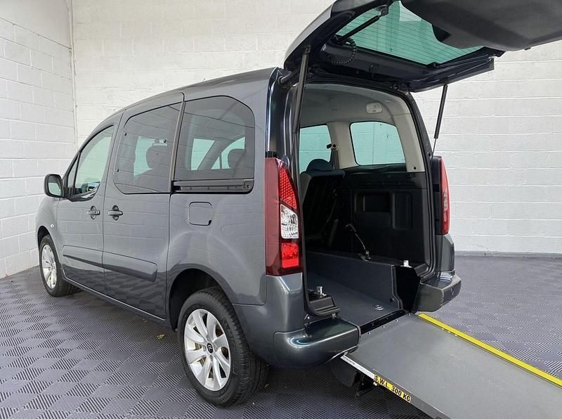 Grey Used 2019 Citroën Berlingo Feel MPV | £10,995 (Good price) - Image 1/4