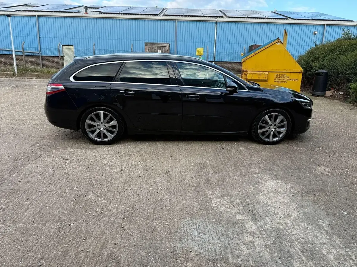 Used Peugeot 508 SW GT-line 150 HP (110 kW) 2017 Black Estate