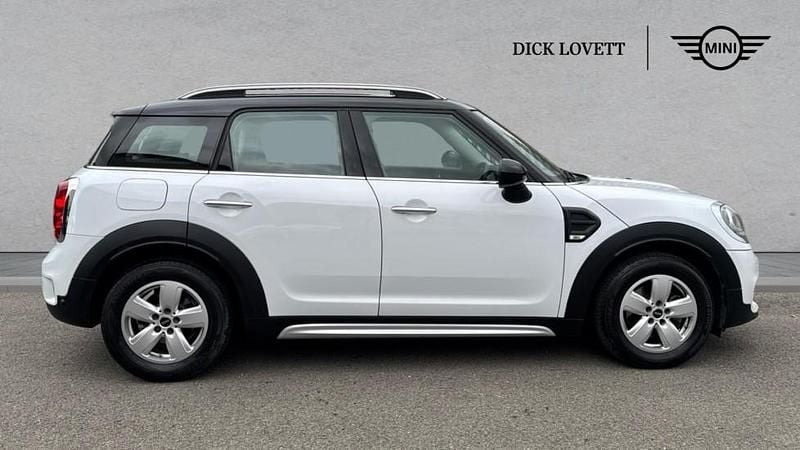 Used Mini Cooper Countryman Classic 134 HP (98 kW) 2019 White SUV