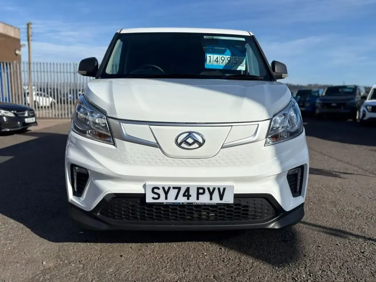 Used Maxus eDeliver 3 88 kW (121 HP) 2024 White Van