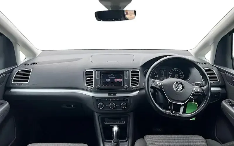 Used VW Sharan SE 150 HP (110 kW) 2021 MPV
