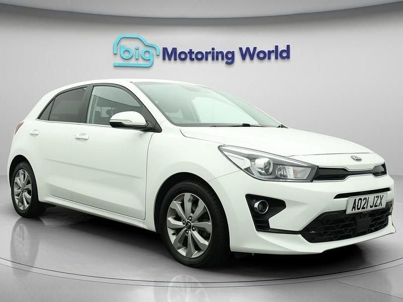 White Used 2021 Kia Rio 3 Hatchback | £8,600 (Fair price) - Image 1/4