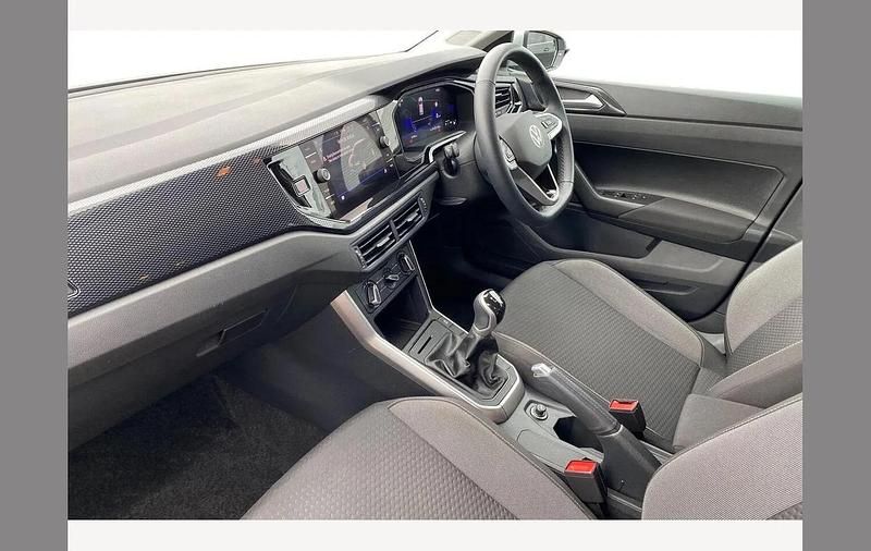 New VW Polo Match 95 HP (69 kW) 2025 Silver Hatchback