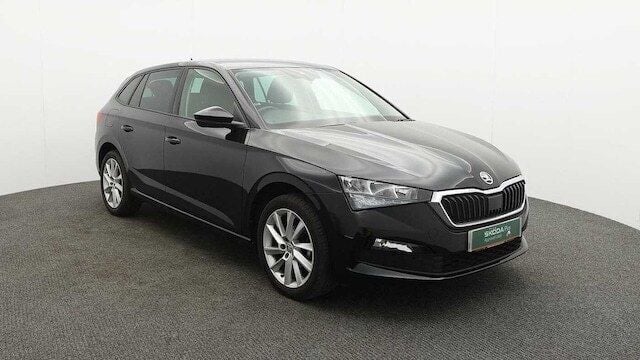 Black magic pearl effect Used 2022 Skoda Scala SE L Hatchback | £14,990 (Fair price) - Image 1/4