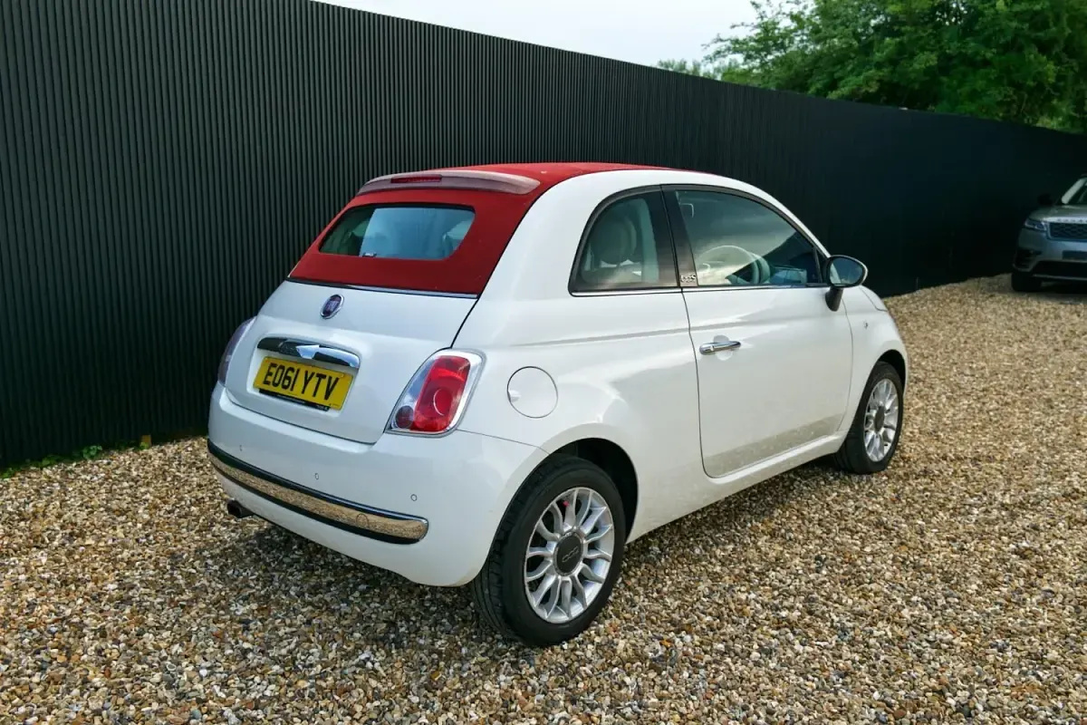 Used Fiat 500C Lounge 69 HP (50 kW) 2011 White Cabriolet