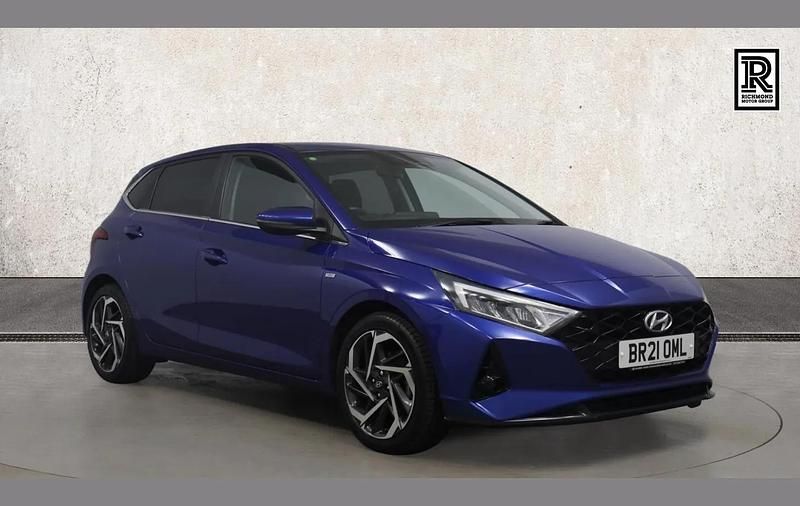 Used Hyundai i20 Premium 99 HP (72 kW) 2021 Blue Hatchback