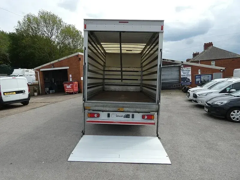 Used Peugeot Boxer 130 HP (95 kW) 2014 White Van