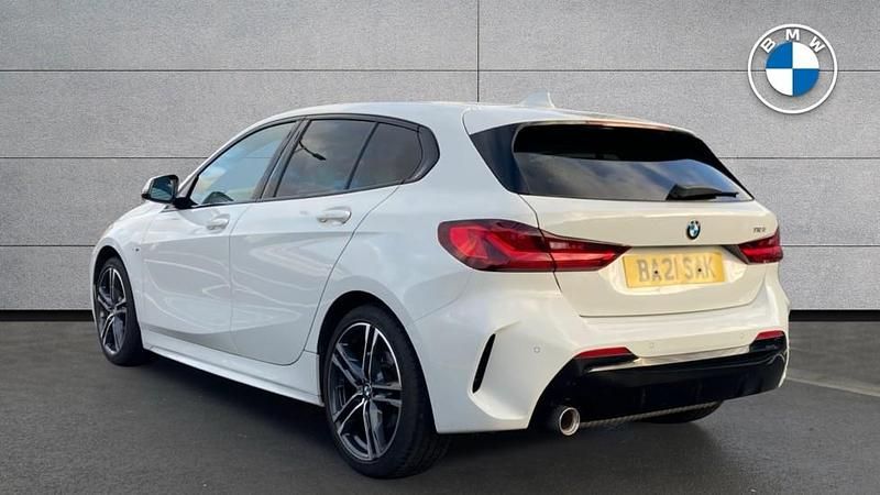 Used BMW 118 M Sport 134 HP (98 kW) 2021 White Hatchback