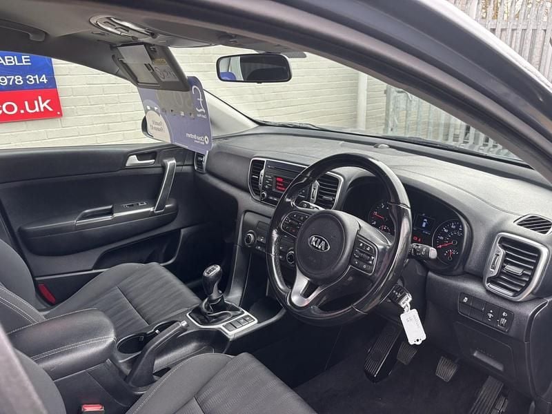 Used Kia Sportage 115 HP (84 kW) 2017 Blue SUV