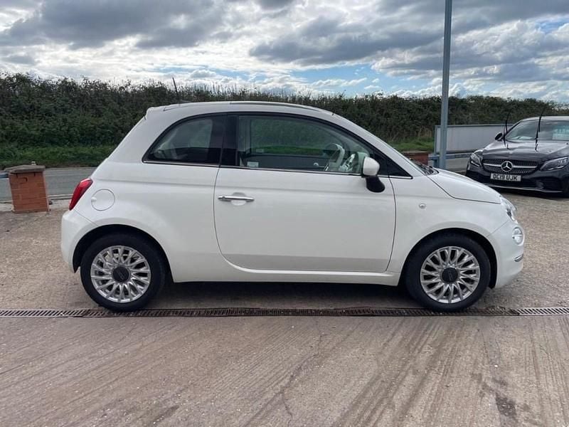 Used Fiat 500 Lounge 69 HP (50 kW) 2017 White Hatchback