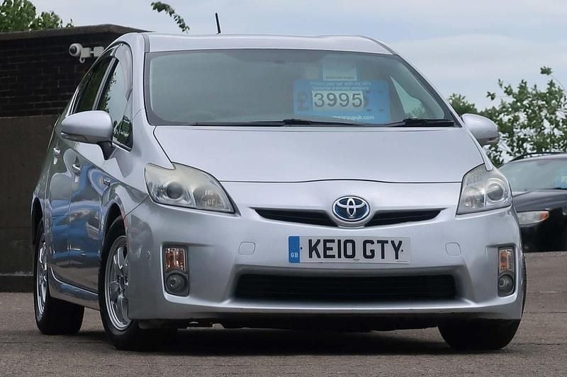 Silver Used 2016 Toyota Prius T4 Hatchback | £3,789 - Image 1/4