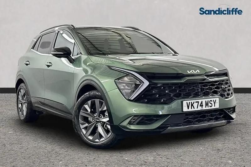 Green Used 2025 Kia Sportage GT-Line SUV | £29,110 (Good price) - Image 1/4