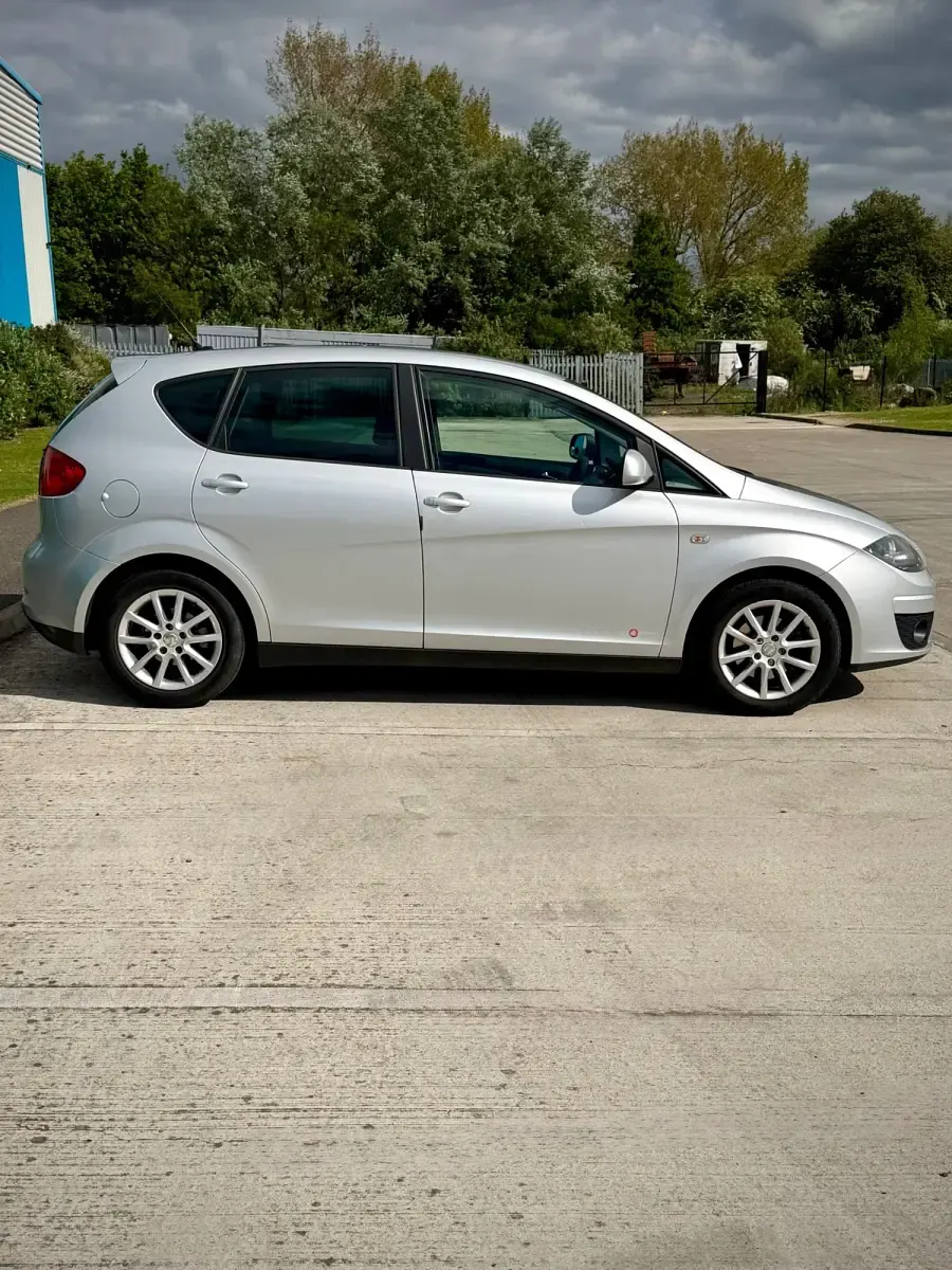 Używany Seat Altea Copa 105 KM (77 kW) 2013 Srebrny Minivan
