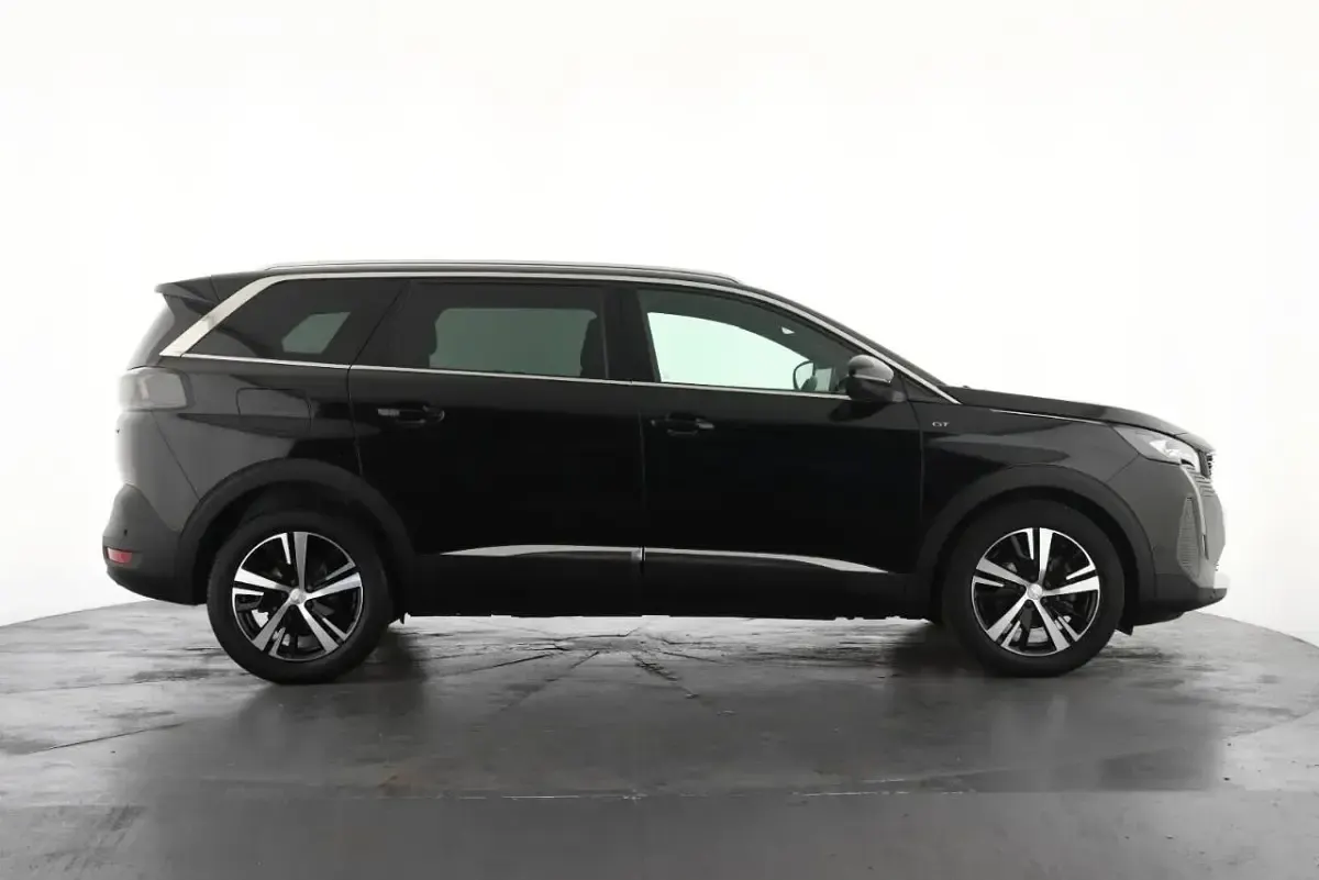 Used Peugeot 5008 GT 129 HP (94 kW) 2023 Black SUV
