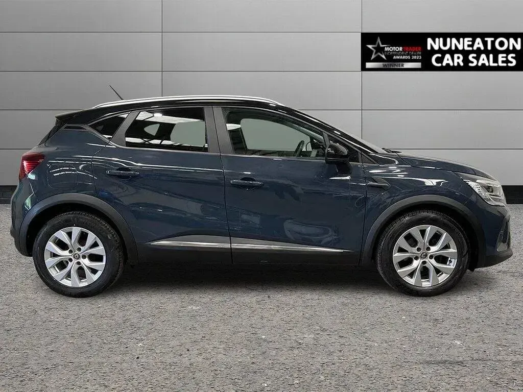 Used Renault Captur Iconic 130 HP (95 kW) 2021 Blue SUV