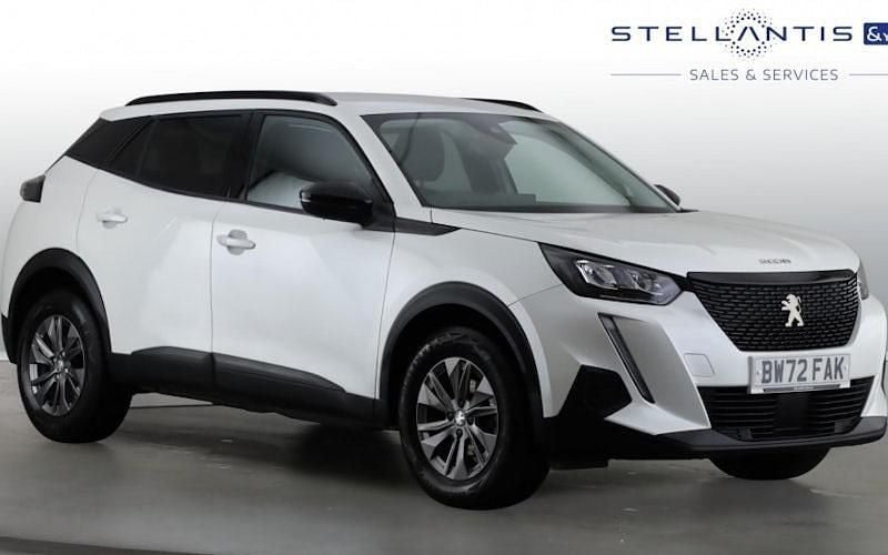 Used Peugeot 2008 Active+ 101 HP (74 kW) 2023 White SUV