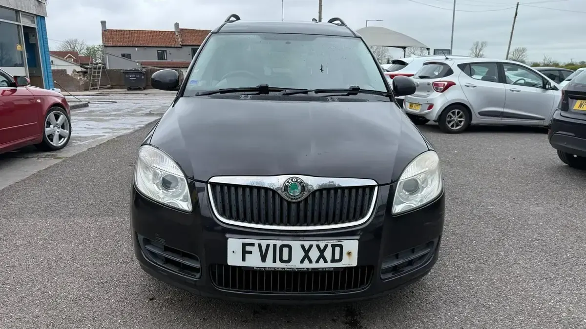 Used Skoda Roomster SE 80 HP (58 kW) 2010 Black MPV
