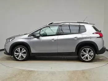 Usado Peugeot 2008 Allure 100 HP (73 kW) 2019 Cinzento SUV