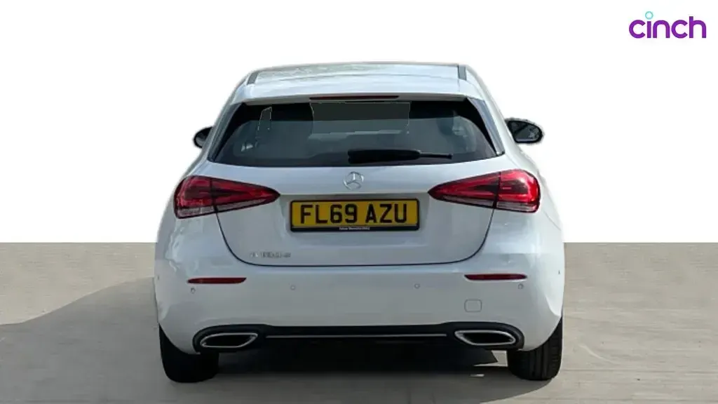 Used Mercedes A180 Executive 113 HP (83 kW) 2019 White Hatchback
