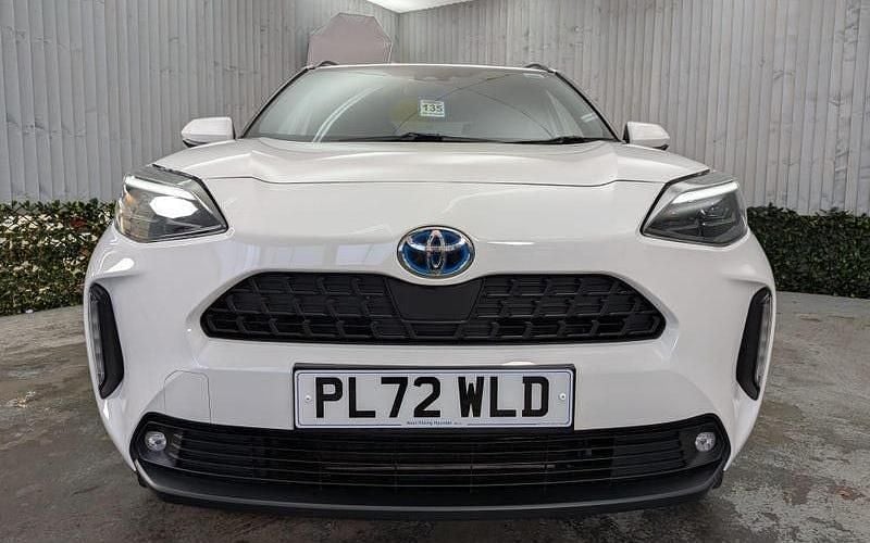 Used Toyota Yaris Hybrid Design 116 HP (85 kW) 2025 Estate