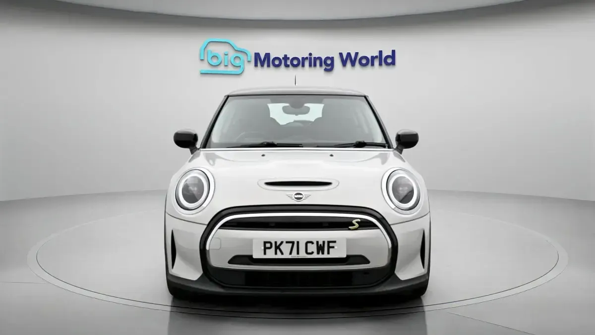 Used Mini Cooper SE Hatch 133 kW (181 HP) 2021 Hatchback