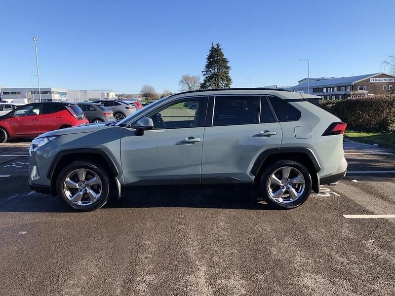 Used Toyota RAV4 Design 2020 Green Estate