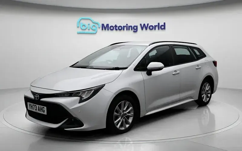 Used Toyota Corolla 140 HP (102 kW) 2026 Estate
