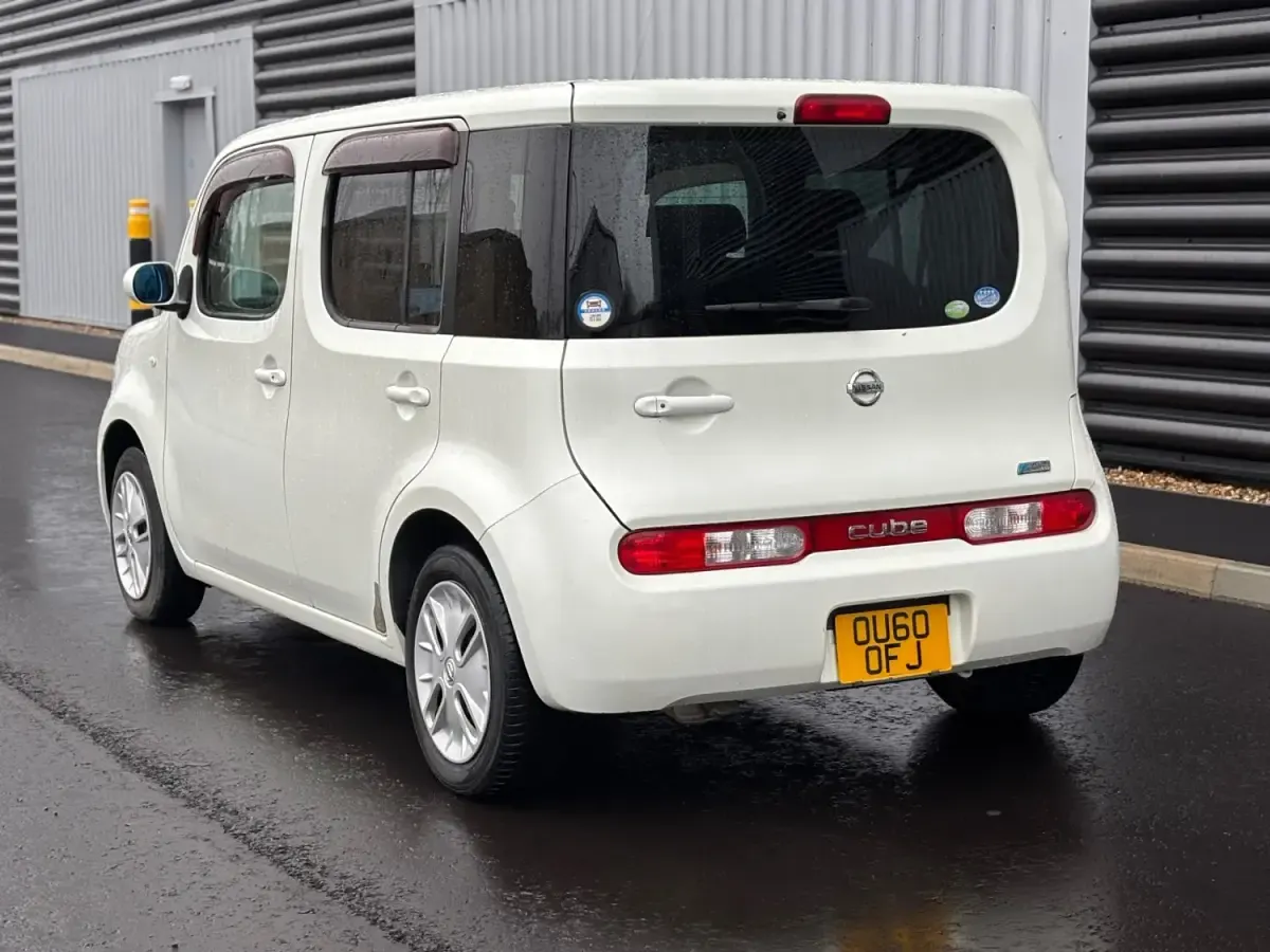 Usado Nissan Cube 2011 Blanco Monovolumen