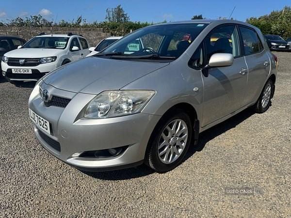 Silver Used 2007 Toyota Auris Hatchback | £3,495 (A bit pricey) - Image 1/4