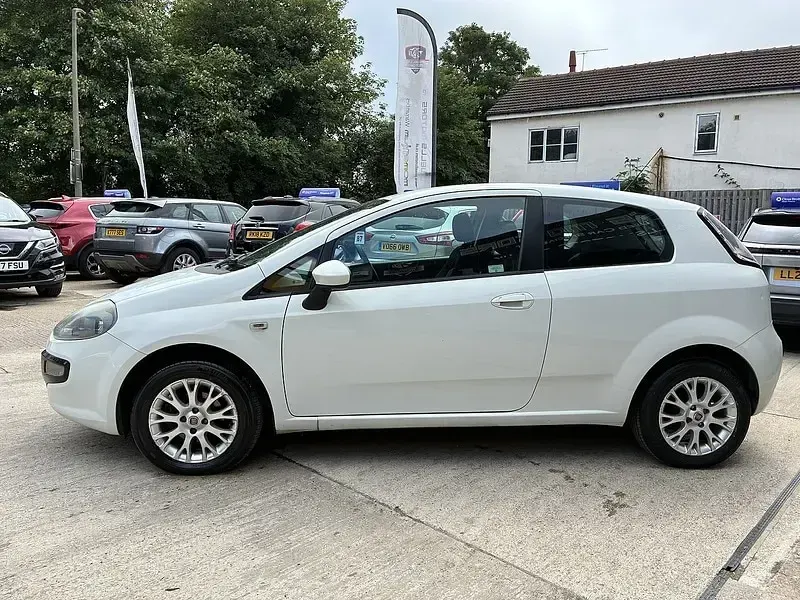 Used Fiat Punto Evo Life 2012 White Hatchback