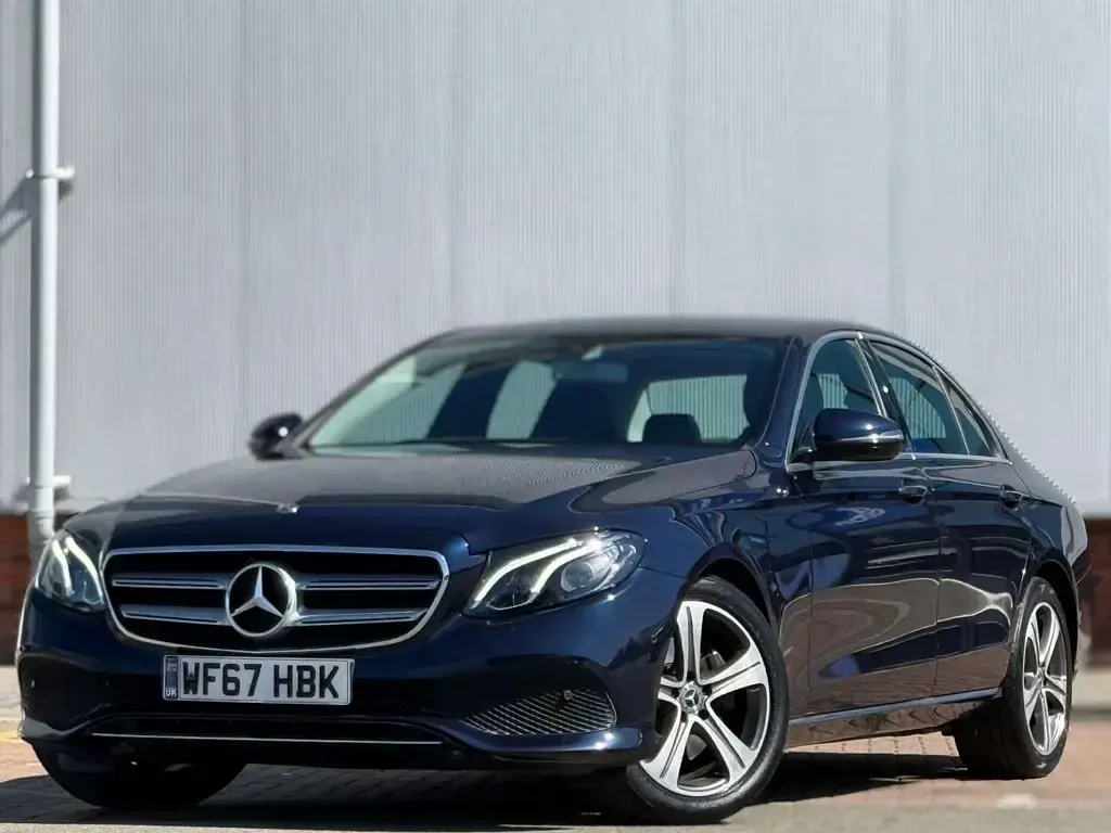 Used Mercedes E220 SE 2017 Blue Sedan
