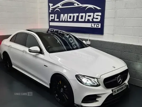 Używany Mercedes E350 AMG Line Premium 2017 Biały Sedan/Limuzyna