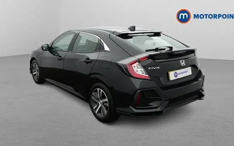 Second-hand Honda Civic SE 126 CP (92 kW) 2022 Hatchback