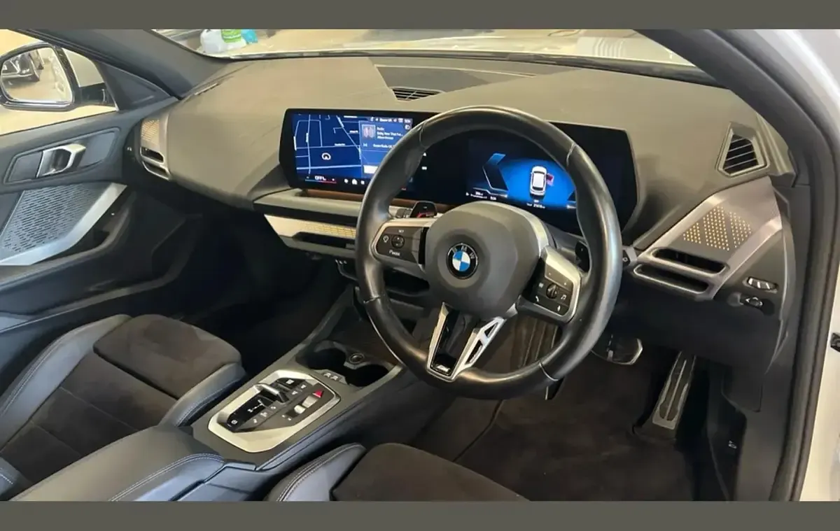 Used BMW 123 M Sport 200 HP (147 kW) 2025 White Hatchback