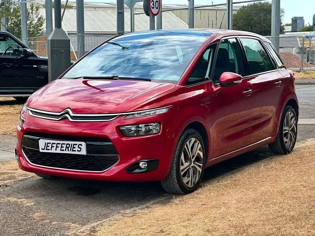 Used Citroën C4 Picasso Exclusive 2016 Red MPV