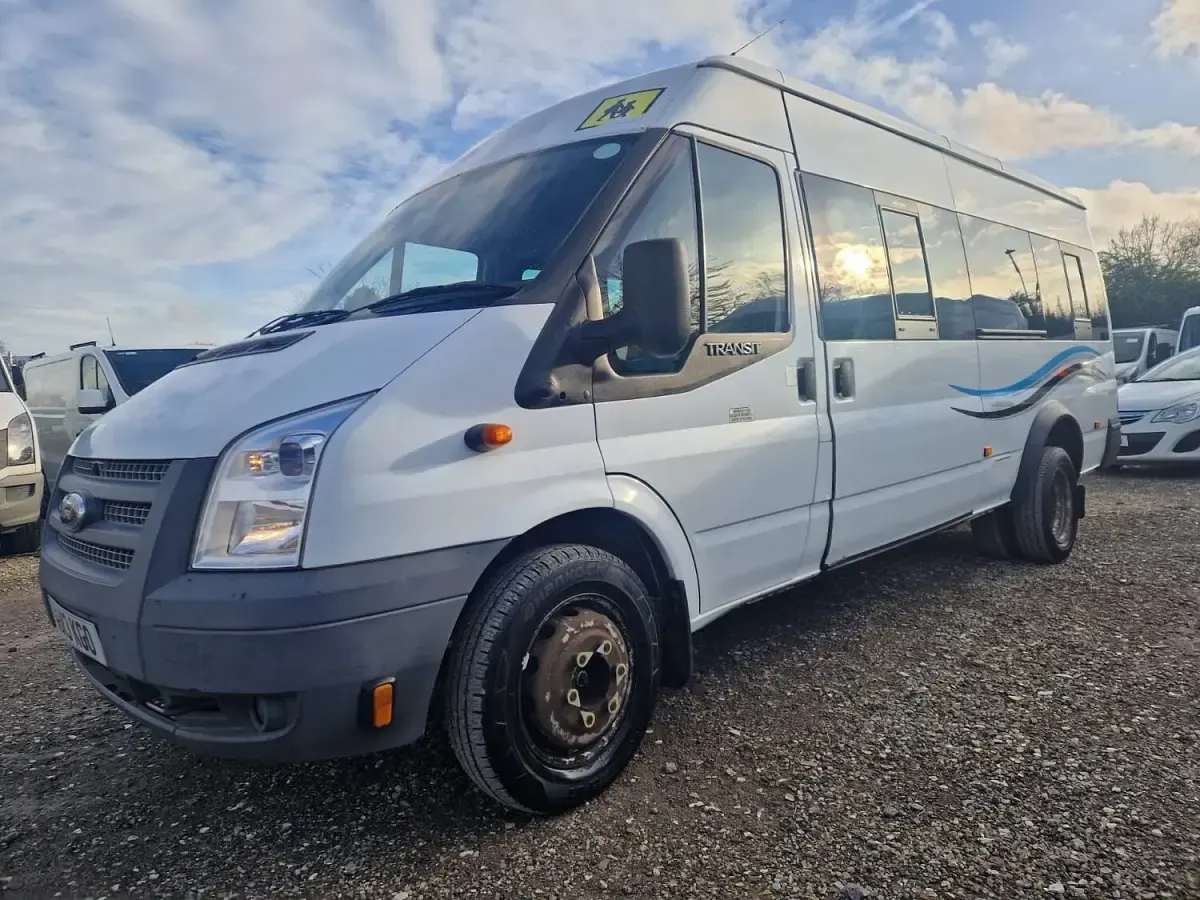Used Ford Transit 135 HP (99 kW) 2012 White Van