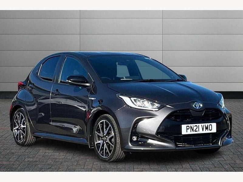 Grey Used 2021 Toyota Yaris Hybrid Hatchback | £15,495 (Fair price) - Image 1/4